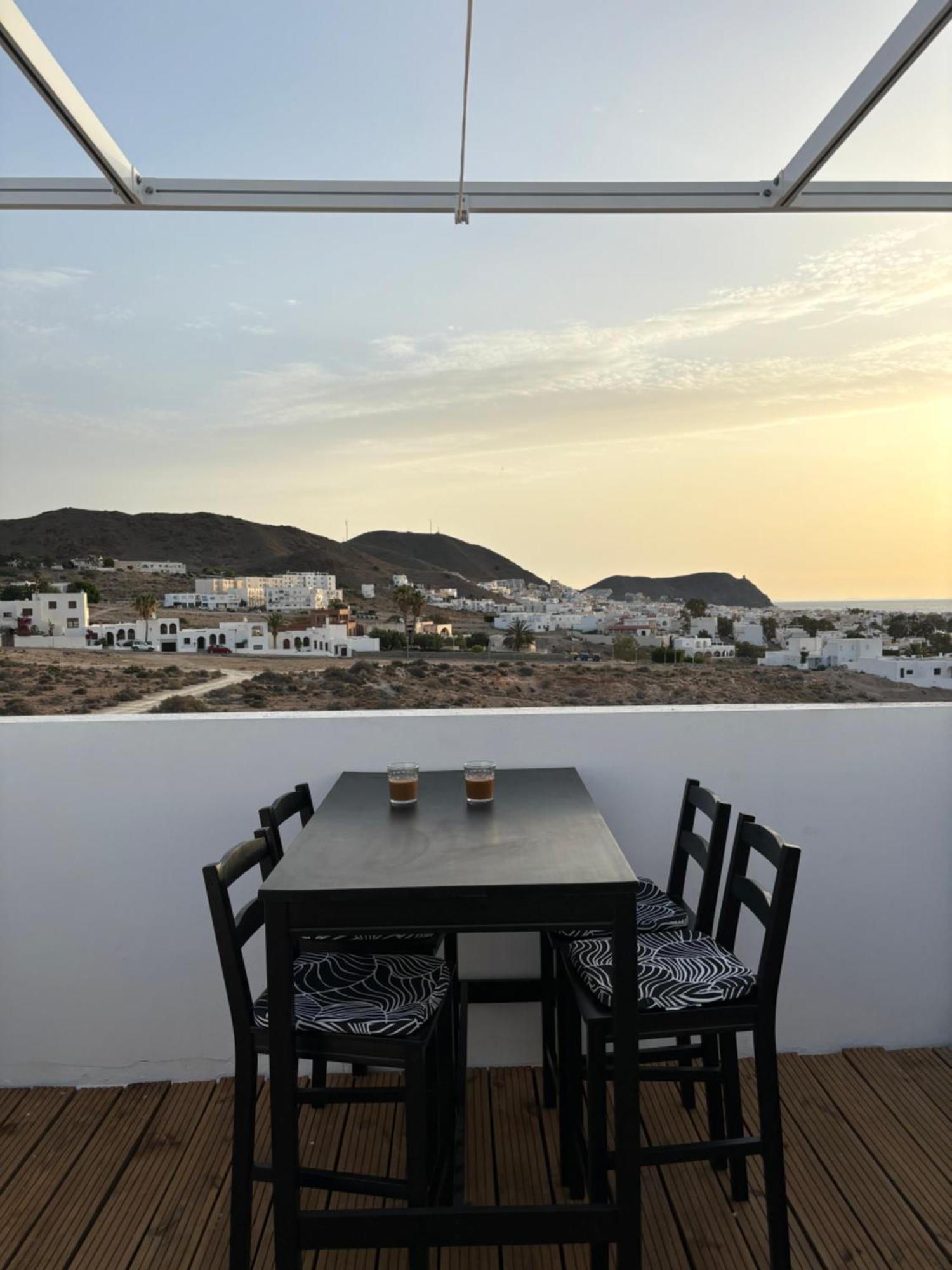 דירות קרבונראס Capital Seaview מראה חיצוני תמונה