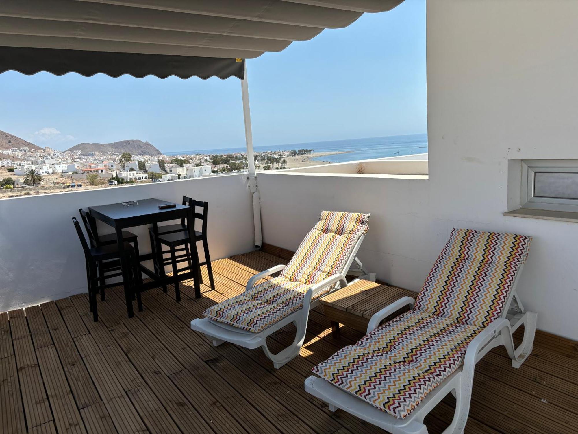 דירות קרבונראס Capital Seaview מראה חיצוני תמונה